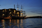 Rostocker Stadthafen im Abendlicht.
Mit der Alexander v. Humbold II