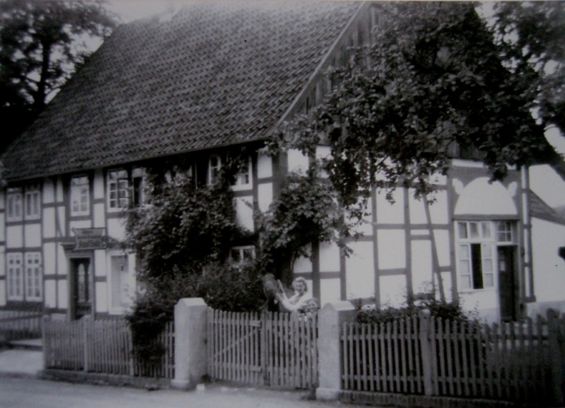 Hauptstr 06 01 Schlüer.JPG