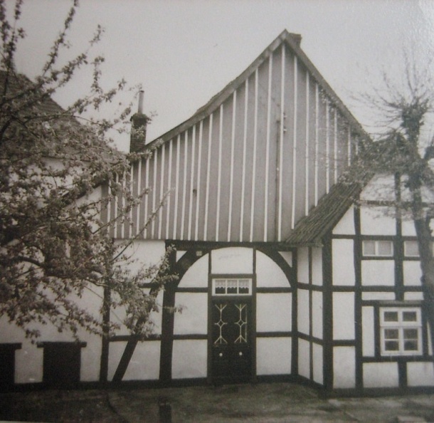 Hauptstr 29 3 sog. Büker Loch.JPG